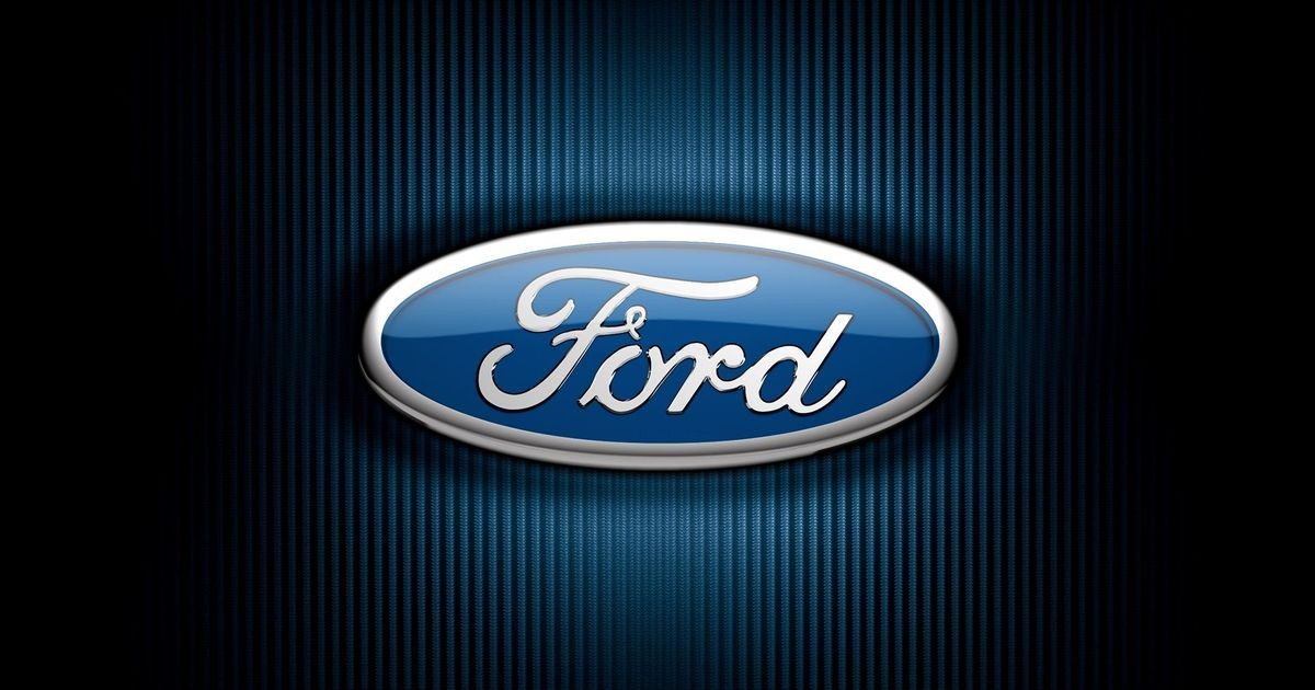 Hình ảnh đồng hồ ford logo trên nền đen - thiết kế độc đáo và hiện đại