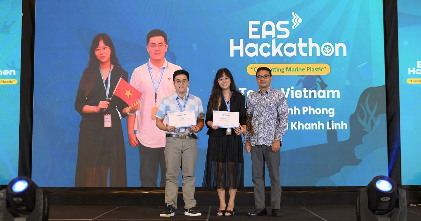 Cuộc thi lập trình cao cấp Đông Á (East Asia Summit Hackathon): Khuyến khích giới trẻ ngăn chặn rác thải nhựa trên biển bang ứng dụng công nghệ