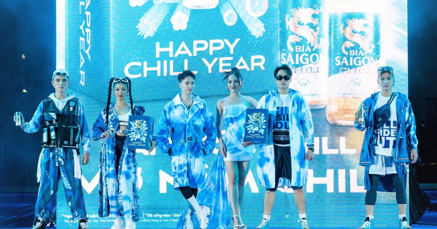 Bia Saigon Chill kết hợp với nhà thiết kế Võ Công Khanh ra mắt bộ sưu tập thời trang mới