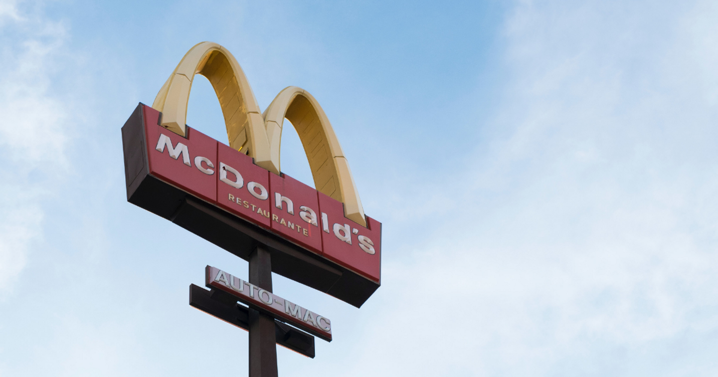 Giữa thời điểm đại dịch Covid-19, McDonald's bị kiện 10 tỷ USD vì phân biệt chủng tộc