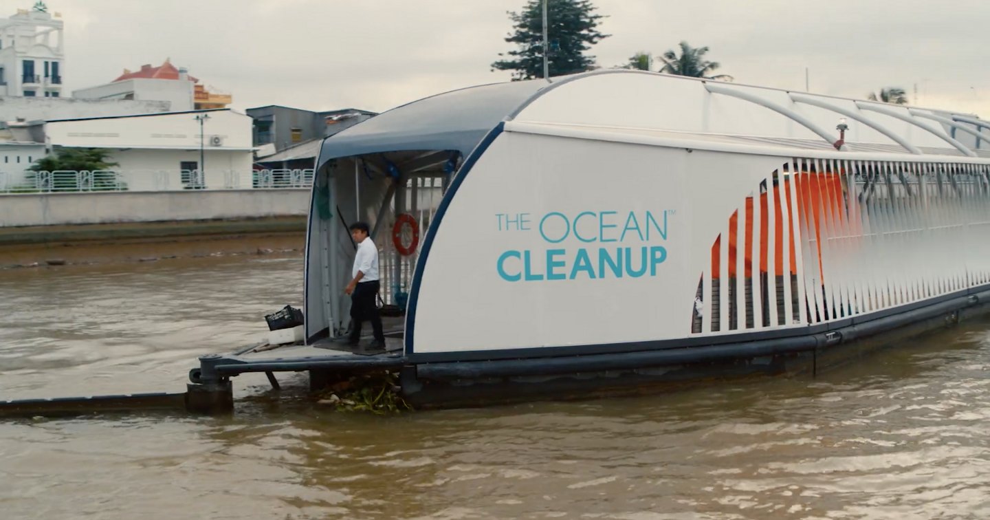 Coca-Cola ra mắt phim ngắn “Chuyện của sông” kỷ niệm một năm triển khai hệ thống làm sạch sông ngòi Interceptor™ của The Ocean Cleanup trên sông Cần Thơ